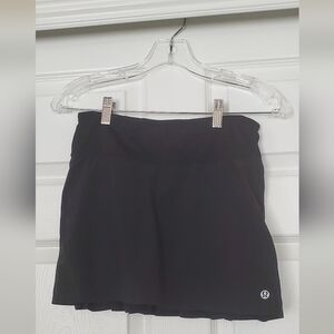 Lululemon Black Skirt with Shorts, Size 2